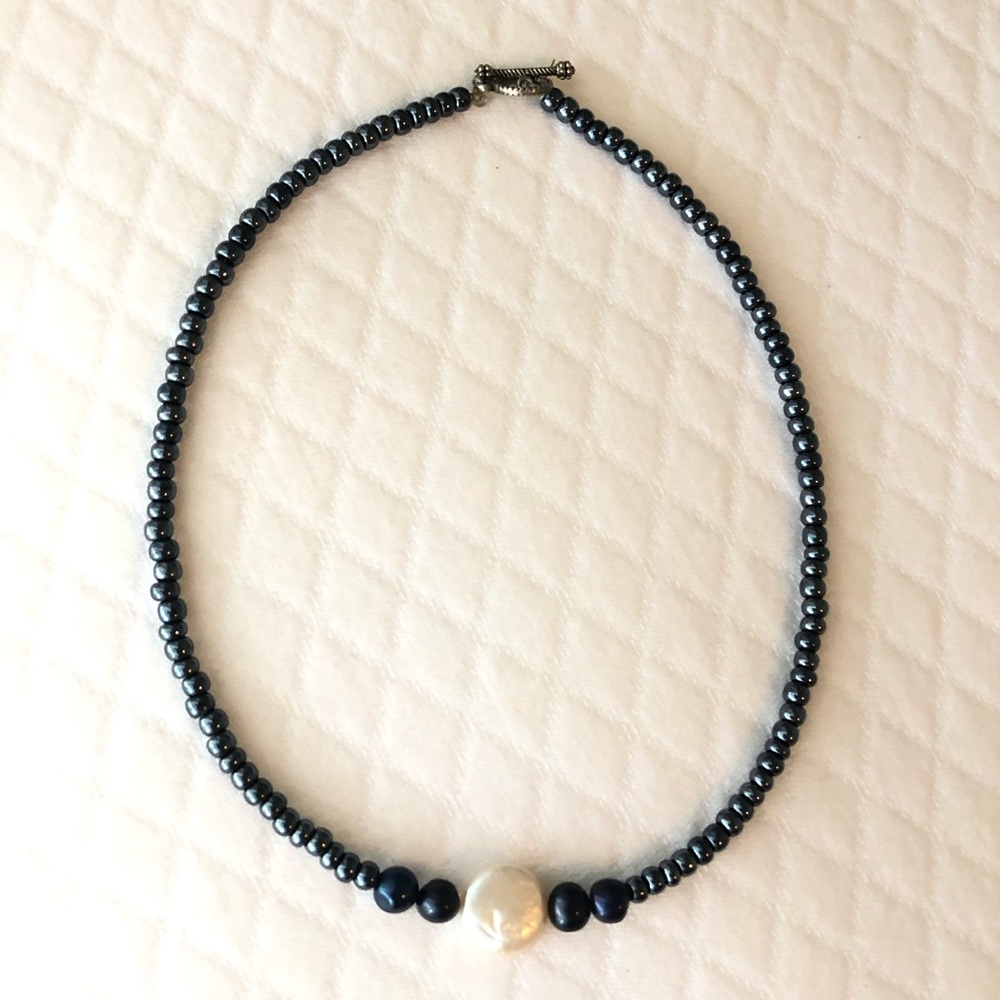 Navy choker
